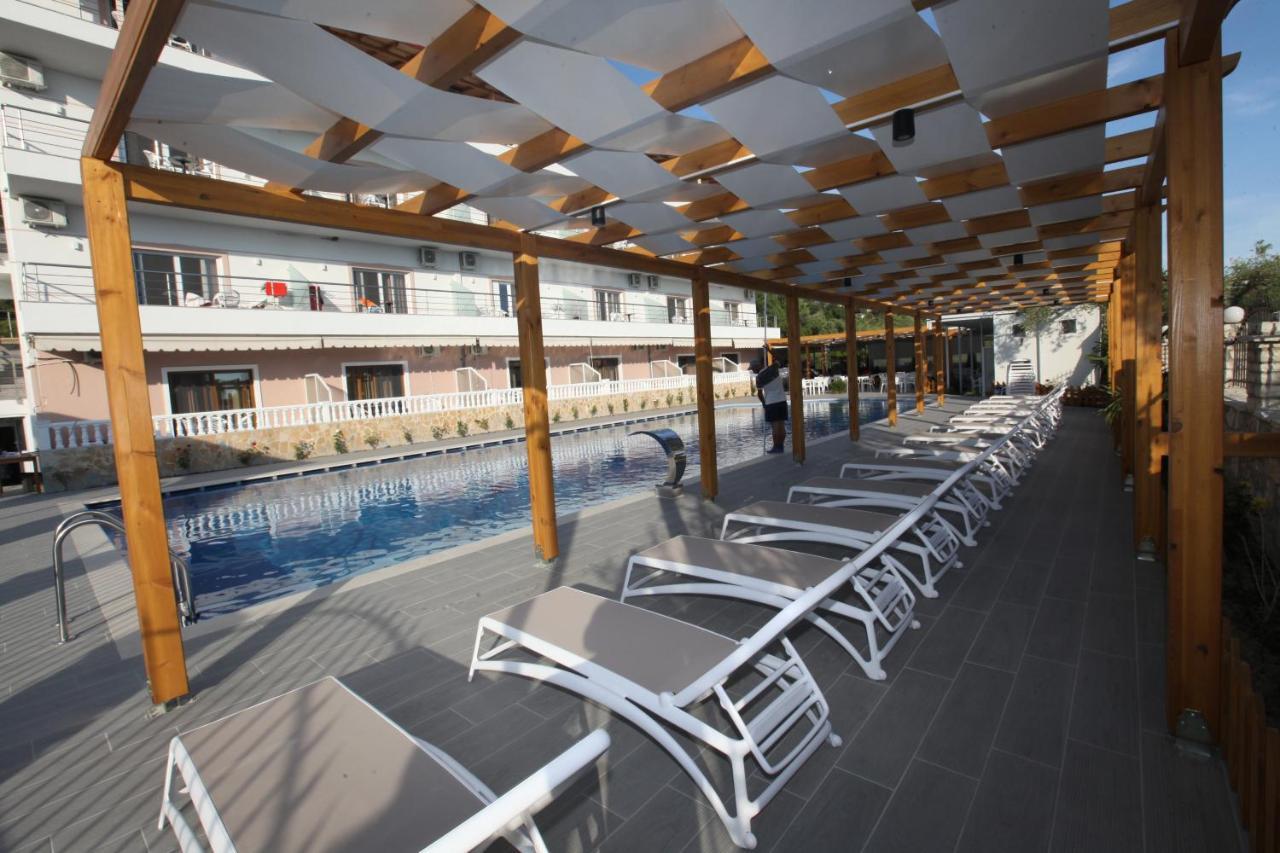 Hotel Riviera بورش المظهر الخارجي الصورة