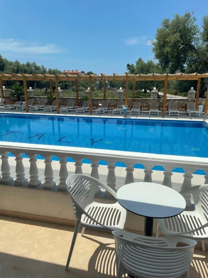 Hotel Riviera بورش المظهر الخارجي الصورة